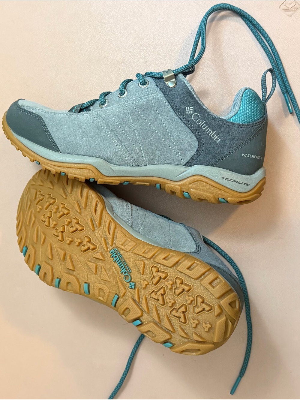 Columbia Techlite Waterproof Women’s Sz 7 Hiking Shoes Trail Sneaker Outdoors